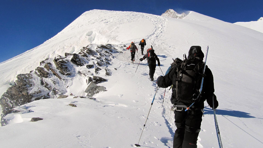 mountaineering-ga22dc64d1_1920.jpg