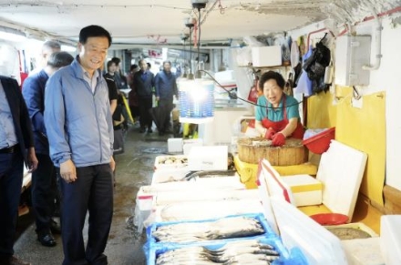 성북구, 밤나무골시장 환경 정비 완료… 전통시장 안전·청결 확보