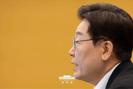 이재명 대통령 "부처 눈에는 부처가 보인다"…SNS 통해 '상대를 바라보는 시각'의 중요성 강조
