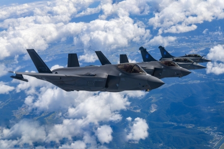 한·프 공군, 청주 하늘서 연합훈련…F-35A·라팔 공중급유도