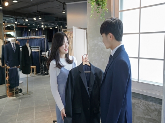 면접정장 무료대여 `취업날개` 이용자 12배 늘었다…올해 13곳으로 확대