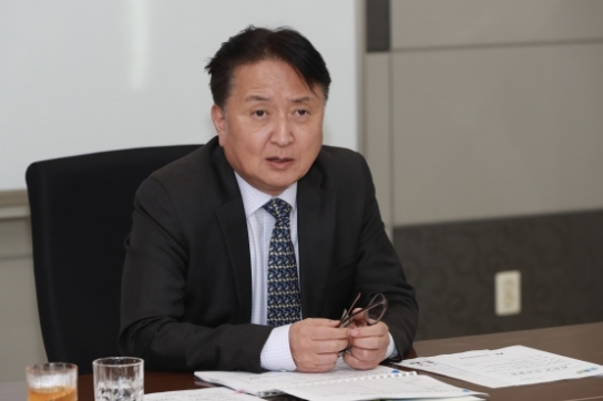 김영환 충북도지사, 환경문제 해법 찾기 나서