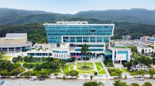 이천시, 영농부산물 태우지 말고 파쇄하세요
