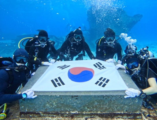 리다이브, 한국인 희생자들 위해 '사이판 수중 위령비' 정화 활동