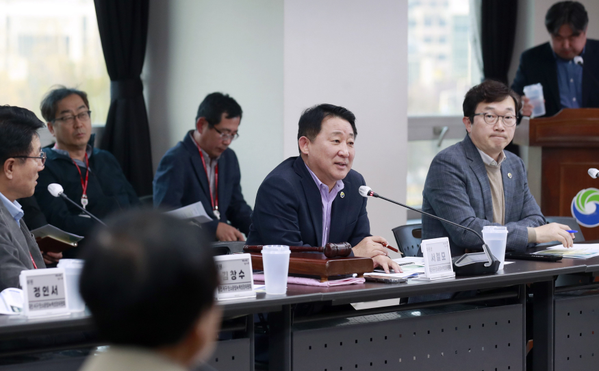 사진1) 서구 탄소중립 녹색성장 기본계획 수립 용역 최종보고회 장면 (1).jpg