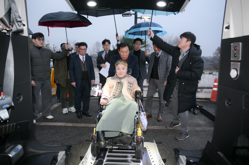 특별교통수단보급률1위기념식.jpg